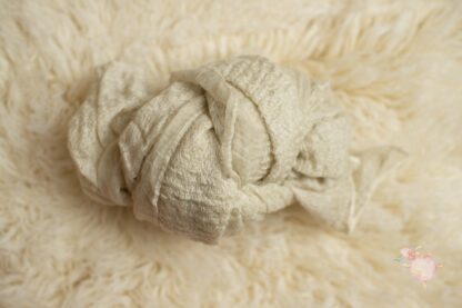 Silk edge Rippled scarves - Image 4